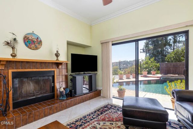 1861 Oakmont Terrace, Glendale, CA 91208