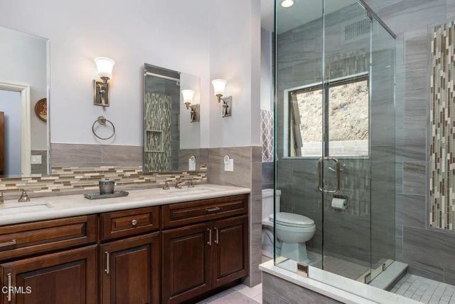 1861 Oakmont Terrace, Glendale, CA 91208