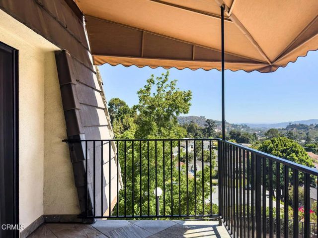 1861 Oakmont Terrace, Glendale, CA 91208