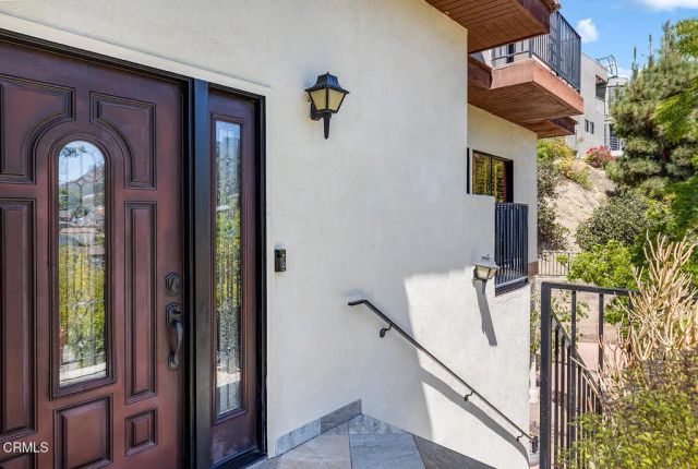 1861 Oakmont Terrace, Glendale, CA 91208