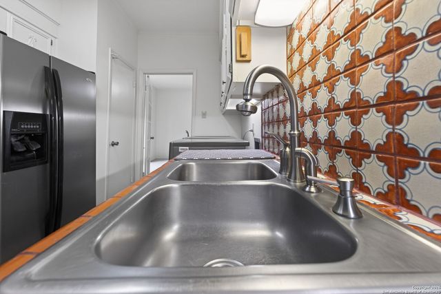 3678 Hidden Dr Apt 1301, San Antonio, TX 78217