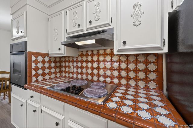 3678 Hidden Dr Apt 1301, San Antonio, TX 78217