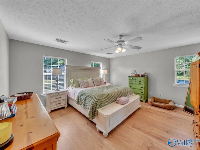 908 Wess Taylor Road, Huntsville, AL 35811