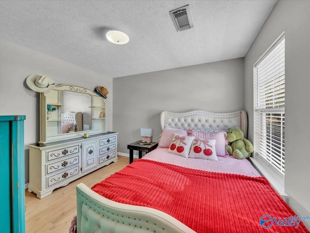 908 Wess Taylor Road, Huntsville, AL 35811