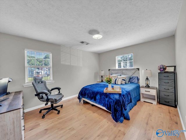 908 Wess Taylor Road, Huntsville, AL 35811