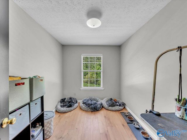 908 Wess Taylor Road, Huntsville, AL 35811