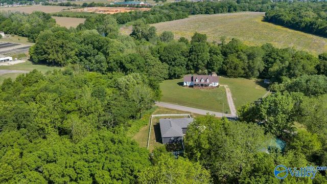 908 Wess Taylor Road, Huntsville, AL 35811