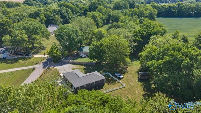 908 Wess Taylor Road, Huntsville, AL 35811