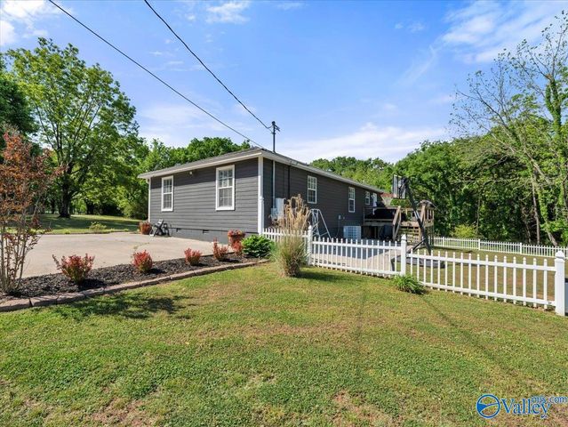908 Wess Taylor Road, Huntsville, AL 35811