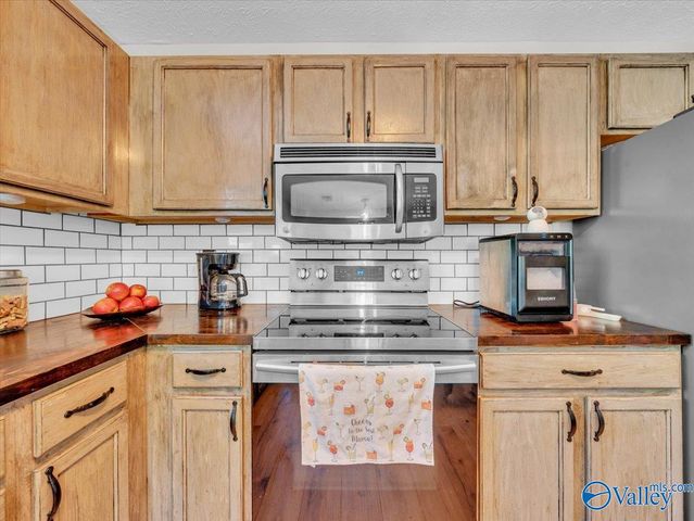 908 Wess Taylor Road, Huntsville, AL 35811