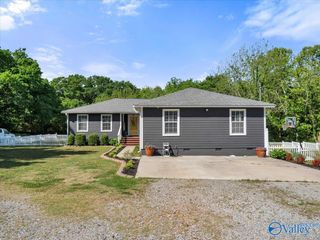 908 Wess Taylor Road, Huntsville, AL 35811