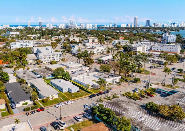 2125 Bay Dr, Miami Beach, FL 33141