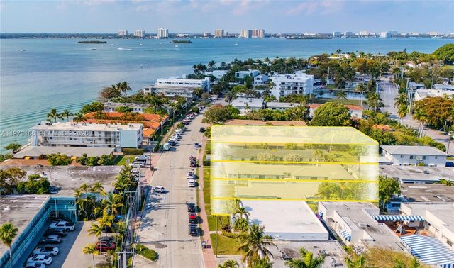 2125 Bay Dr, Miami Beach, FL 33141