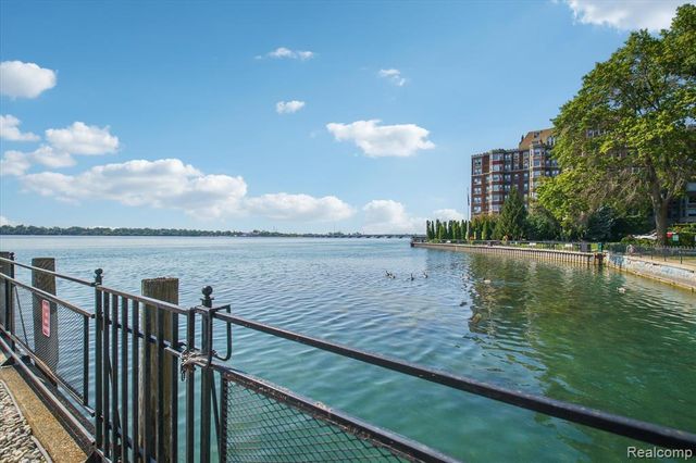 8200 Jefferson Avenue 102, Detroit, MI 48214