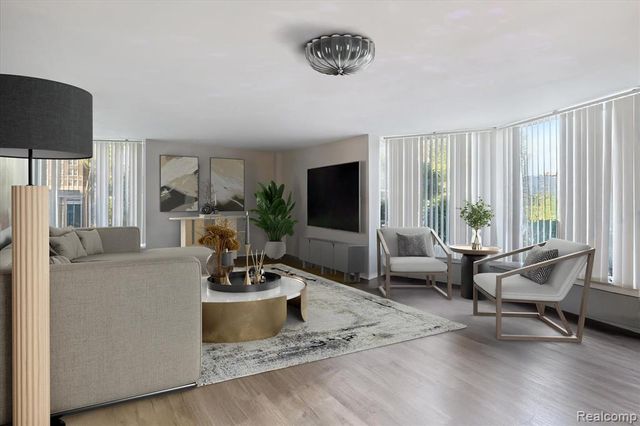 8200 Jefferson Avenue 102, Detroit, MI 48214