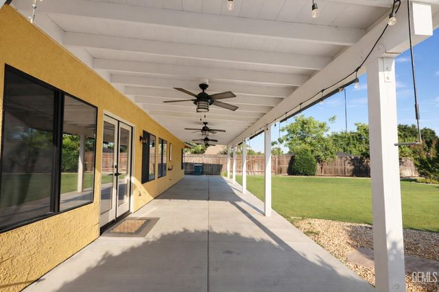 13301 Paisley Court, Bakersfield, CA 93314