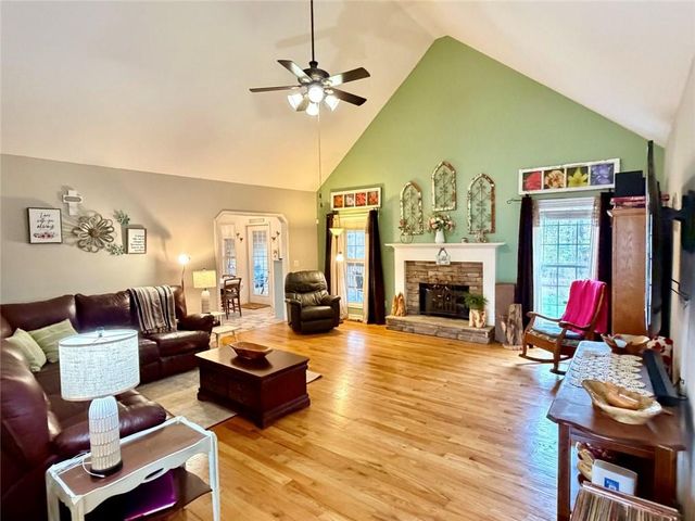 189 Bentonville Lane, Douglasville, GA 30134