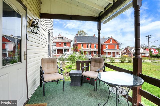 90 E MAIN ST, Elizabethville, PA 17023
