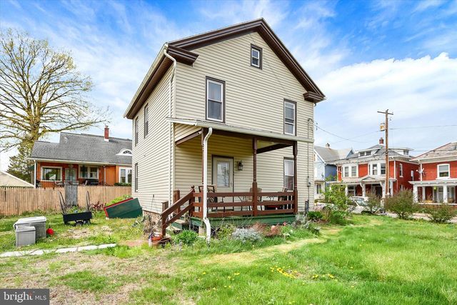 90 E MAIN ST, Elizabethville, PA 17023