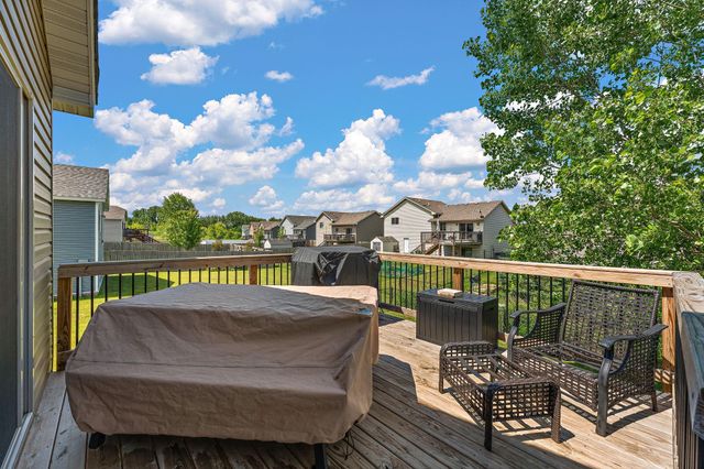 845 Highview Loop SE, Pine City, MN 55063