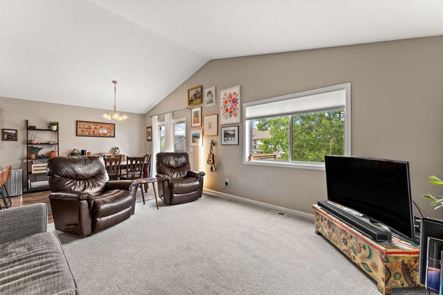 845 Highview Loop SE, Pine City, MN 55063