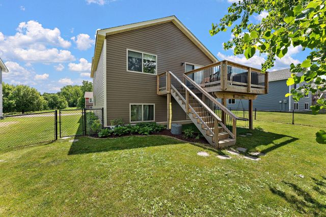 845 Highview Loop SE, Pine City, MN 55063