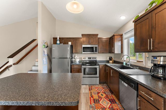 845 Highview Loop SE, Pine City, MN 55063