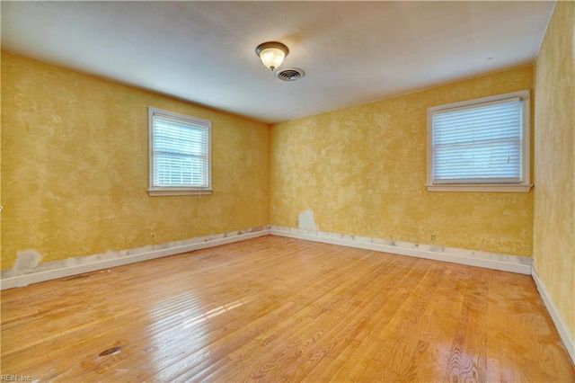 7616 Leafwood DR, Norfolk, VA 23518