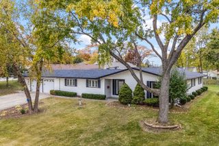 10330 Hilltop Drive, Orland Park, IL 60462