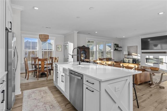 2952 Weston LOOP, Virginia Beach, VA 23456