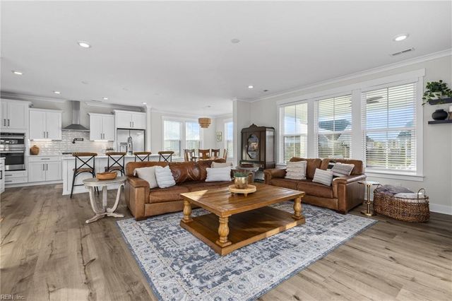 2952 Weston LOOP, Virginia Beach, VA 23456