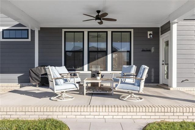 2952 Weston LOOP, Virginia Beach, VA 23456