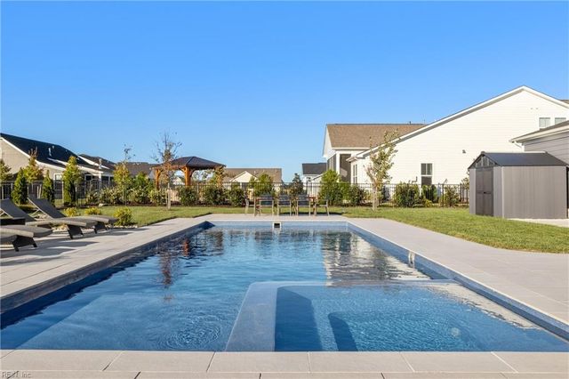 2952 Weston LOOP, Virginia Beach, VA 23456