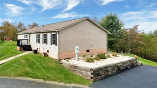 5 Hi View Drive, Donegal, PA 15628
