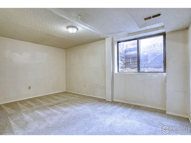 305 Quebec Ave, Longmont, CO 80501