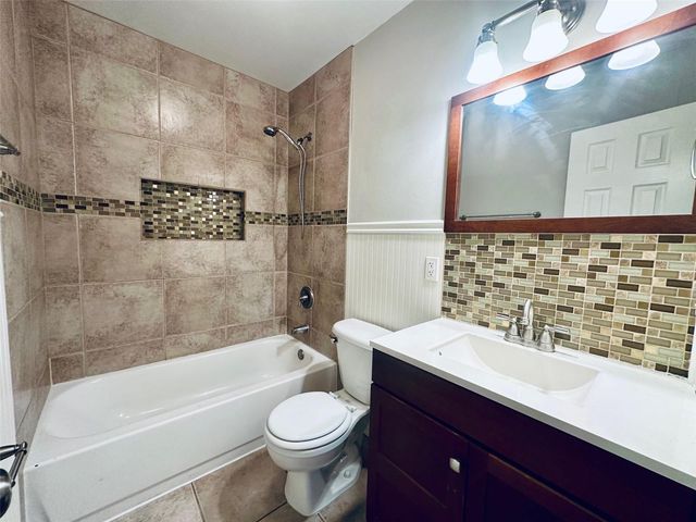 1619 PINEWOOD DRIVE, Clearwater, FL 33756