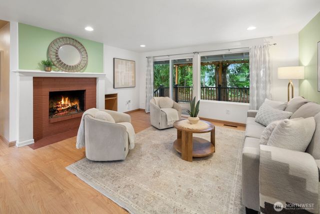 5612 159th Place NE, Redmond, WA 98052