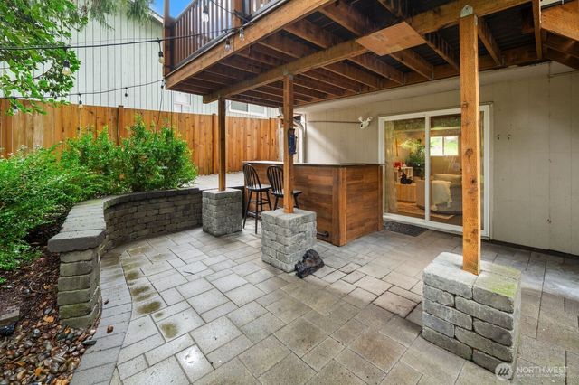 5612 159th Place NE, Redmond, WA 98052