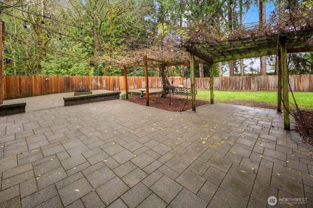 5612 159th Place NE, Redmond, WA 98052