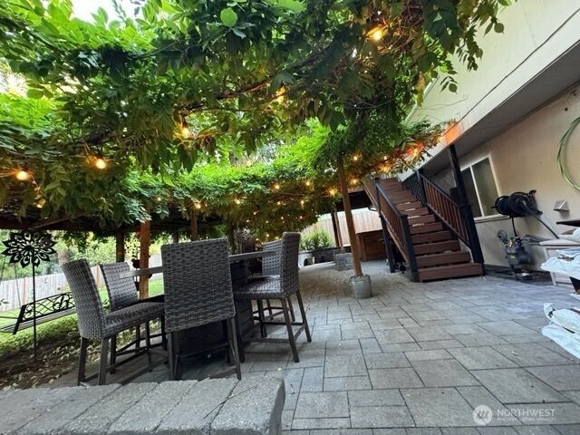 5612 159th Place NE, Redmond, WA 98052