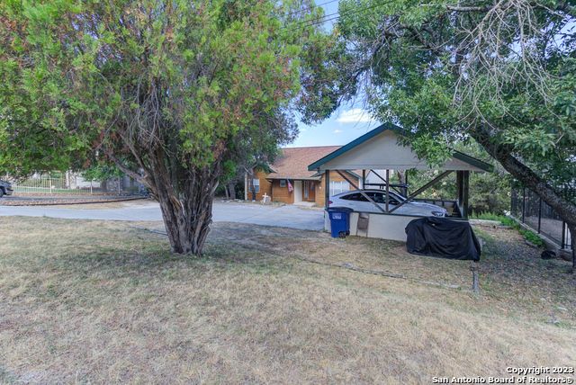 1254 VILLAGE SHORE DR, Canyon Lake, TX 78133