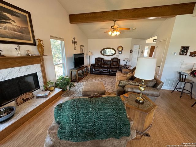 1254 VILLAGE SHORE DR, Canyon Lake, TX 78133