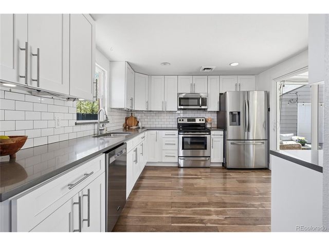 1560 W Beekman Pl, Denver, CO 80221