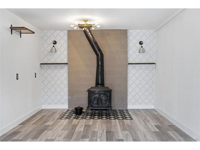 1560 W Beekman Pl, Denver, CO 80221