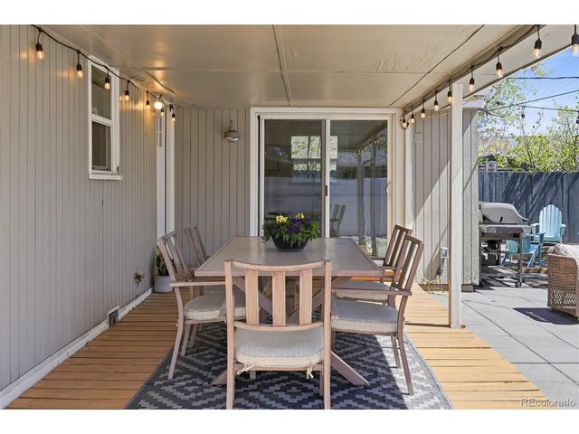 1560 W Beekman Pl, Denver, CO 80221