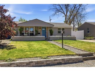 1560 W Beekman Pl, Denver, CO 80221