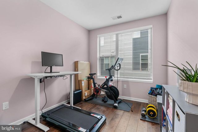 3104 PIERVIEW LN, Philadelphia, PA 19125