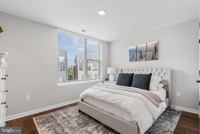 3104 PIERVIEW LN, Philadelphia, PA 19125