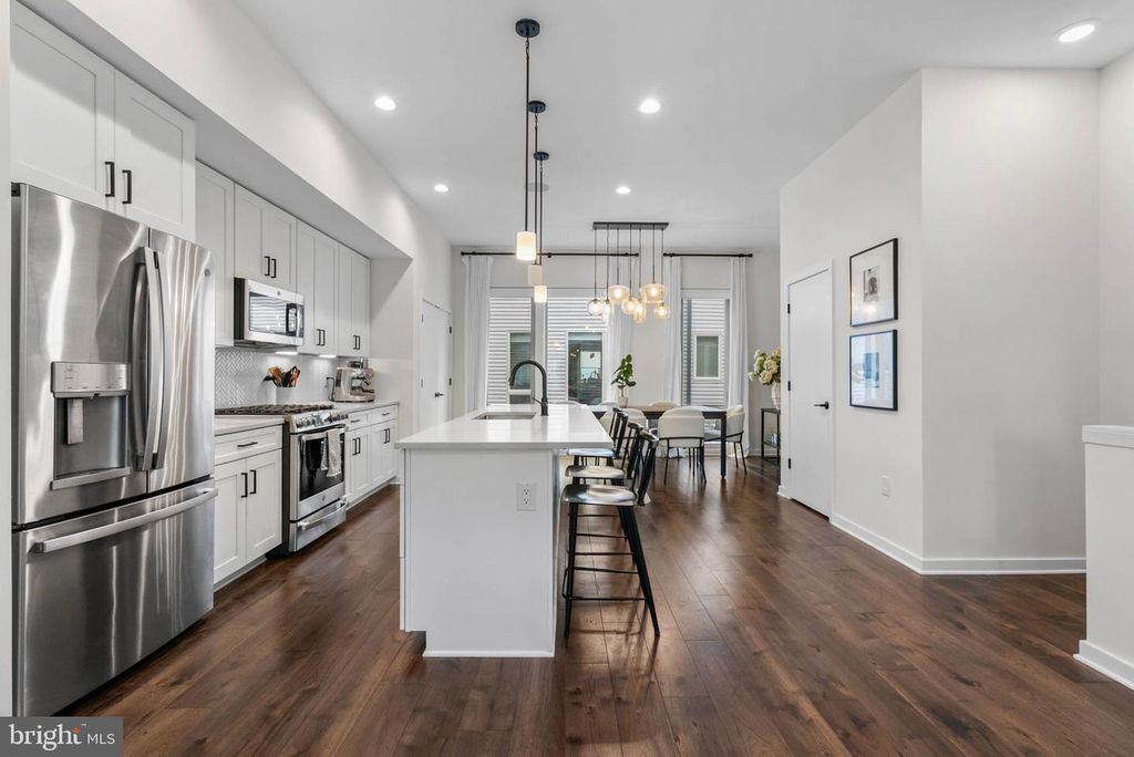 3104 PIERVIEW LN, PHILADELPHIA, PA 19125 — photo 2