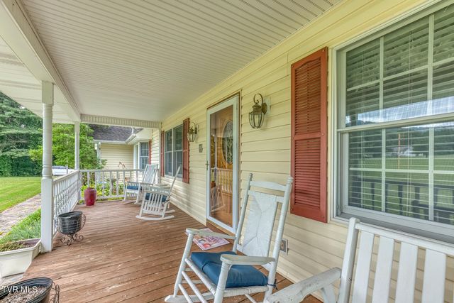 1678 Sluder Road, Shady Valley, TN 37688
